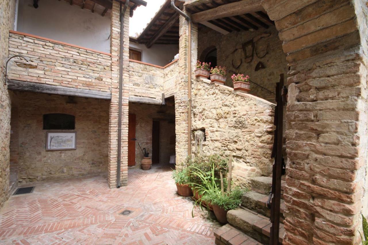 Casa Vacanze Good Buy Сан-Джиминьяно Экстерьер фото