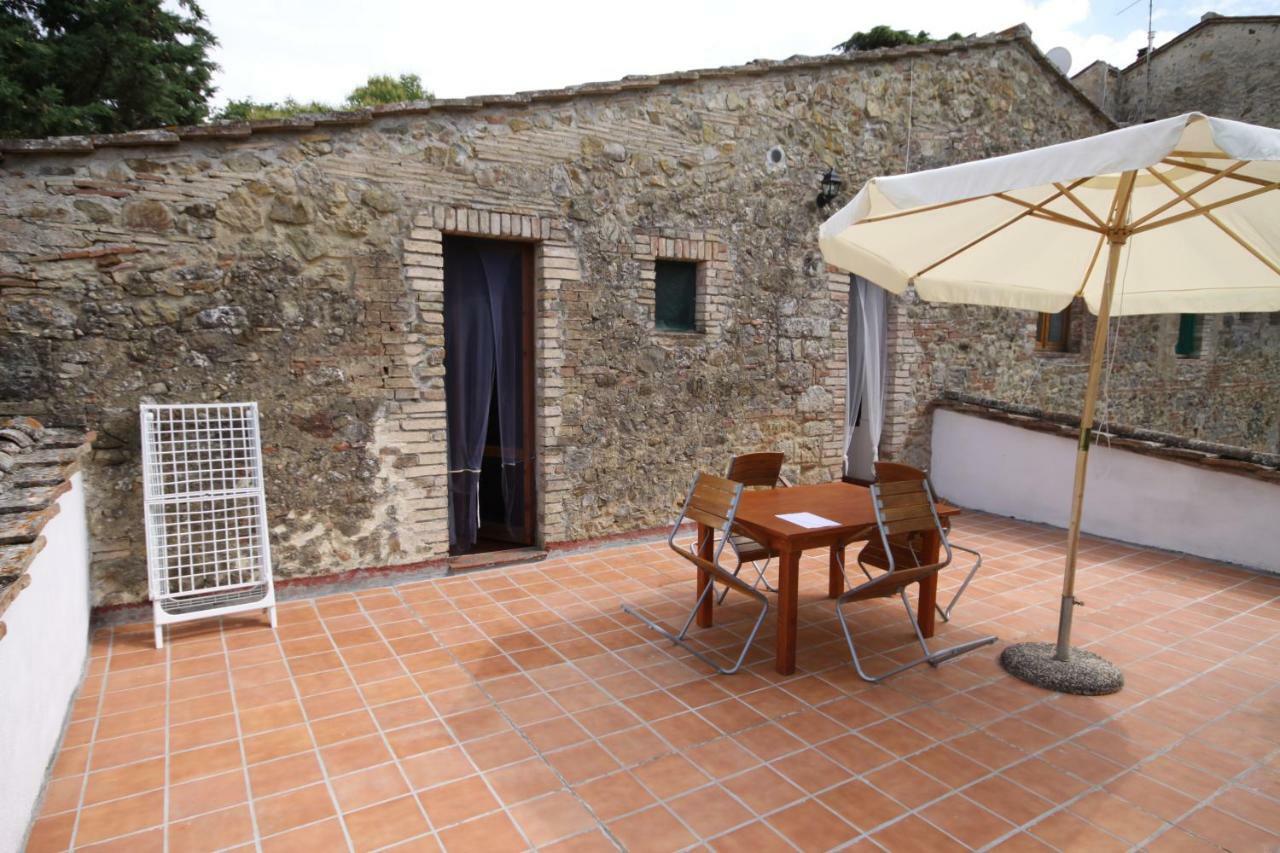 Casa Vacanze Good Buy Сан-Джиминьяно Экстерьер фото